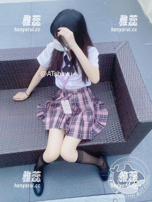 AT鲨 行了,最新AT鲨瑜伽合集又来了,心中默默为她加油。