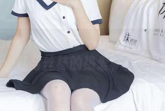 BoBoSocks袜啵啵 – 小甜豆拍照的趣味时间：鞋与丝袜的热爱，裸足归属？