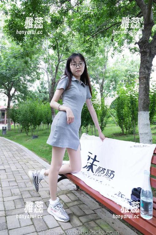 BoBoSocks袜啵啵-小甜豆 BoBoSocks袜啵啵 - 小甜豆“高清”的祝福满满,元旦“花絮”照片好像对我说“来啊,加班吗?”
