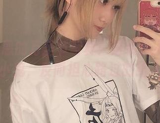 Cien恩恩的万圣节写真：这装扮不怕街头的小鬼，反而担心路过的路人！