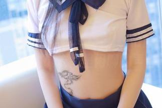 MFStar模范学院 – 卤蛋luna的白裙原图，像是试衣间里闲聊的声音。