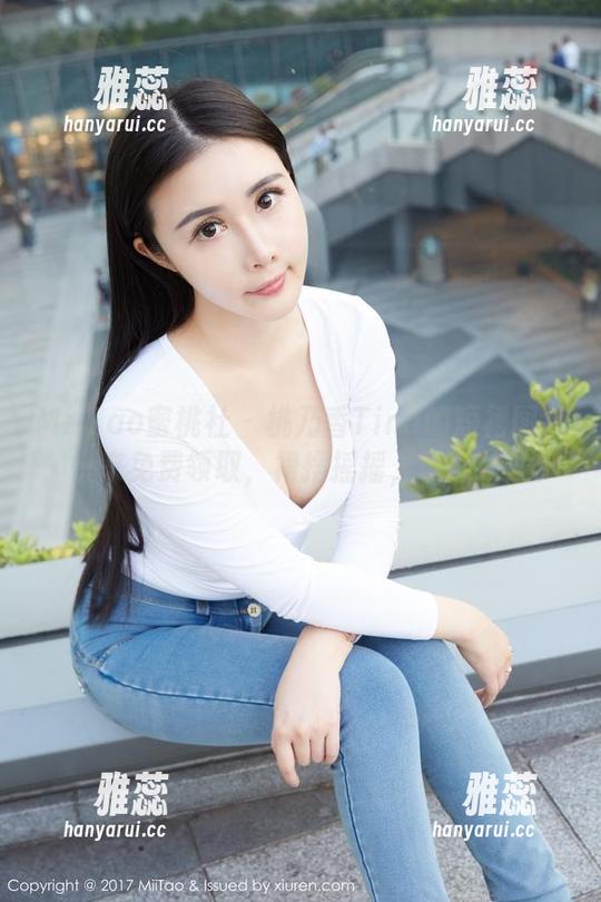 MiiTao蜜桃社 - 桃乃香Tina的短裙图包，快来免费领取，裙摆摇摇，误入歧途！
