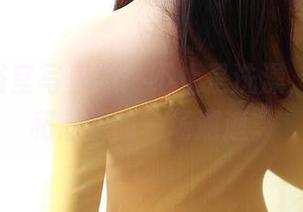 ROSI浴室写真集：不止是洗澡，其实是和心灵的一场邂逅。