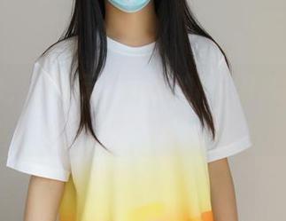 一身白，完全无法抗拒的ROSI白色丝袜高清写真…