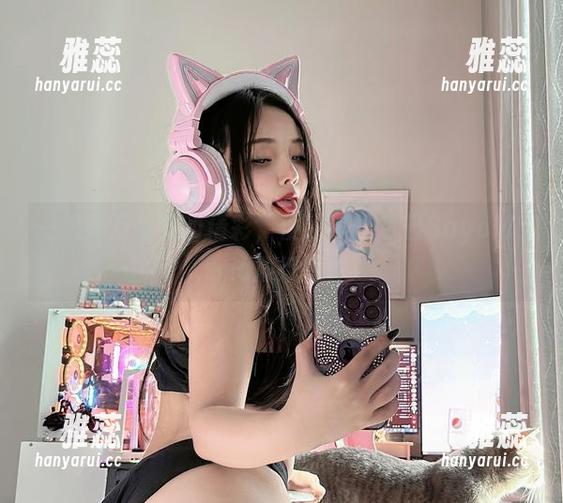 SayoMomo 一想到万圣节的精彩,便忍不住想起SayoMomo那组写真
