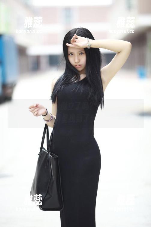 TGOD推女神-婕西儿jessie TGOD推女神 - 倒立了吗?婕西儿jessie在灰丝套图里找到了新的姿势!