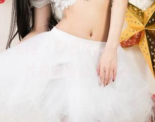 UGirls尤果网 – 李思宁的私房，蕾丝和图片纠缠得让人困惑