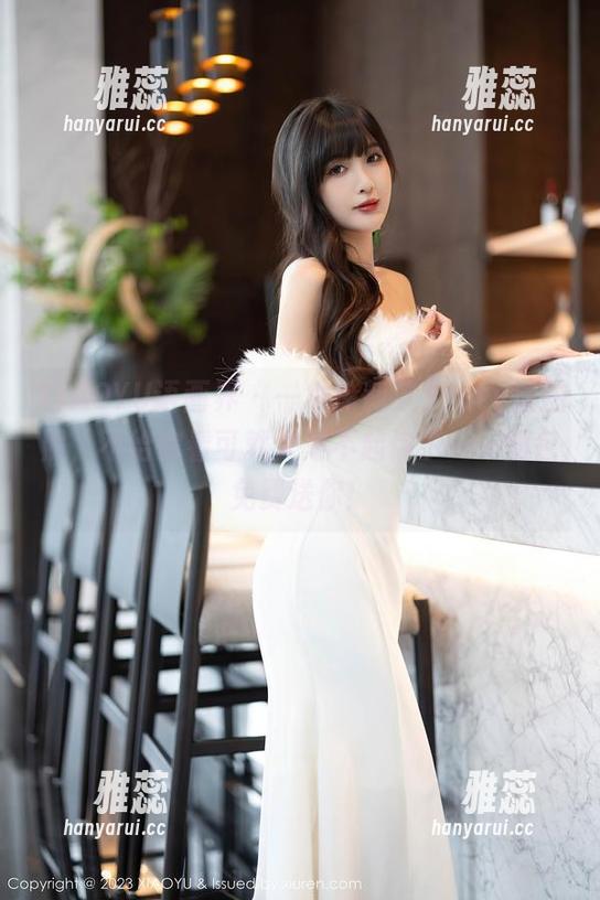 XIAOYU语画界 - 一堆徐莉芝Booty自拍照，不给你看可就太对不起你了——图包免费送你！