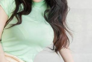 XINGYAN星颜社 – 黄寒娜的最新图包：在嚎叫的风里抓拍，那完全是一种心灵感应！