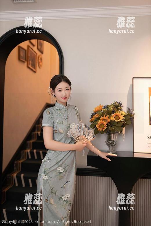 Xiuren秀人网 - 一场泳池写真，被lingyu69轻松hold住，原图不密集，一切都是巧合吧？