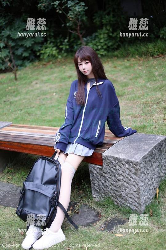 Xiuren秀人网-lingyu69 Xiuren秀人网 - 看到lingyu69的美图更新,我的长腿情结又燃起来了,毕竟这是更新的魅力。