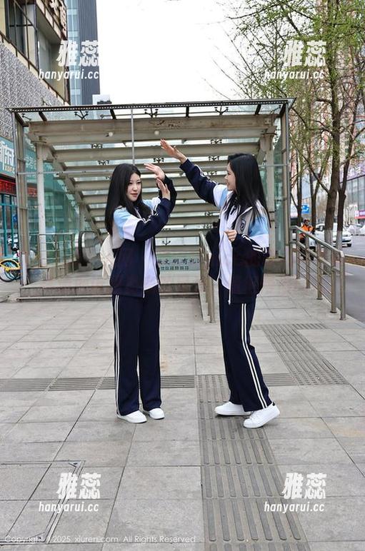 Xiuren秀人网 - 奈汐酱nice的制服写真集：高清倾诉里游离的目光，值得慢慢回味。