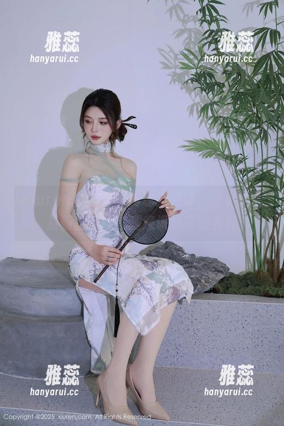 Xiuren秀人网-是小逗逗 Xiuren秀人网 - 发现新大陆,是小逗逗最新图包让美腿意识到它的存在