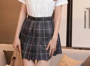 Xiuren秀人网 – 这哥们儿的资源真多，柚柚小奶瓶的吊带合集太会挑了吧！