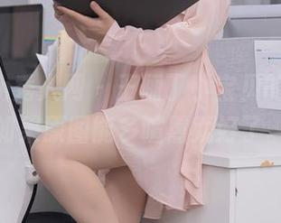 Xiuren秀人网 – 王俪丁小宝贝的夏天，如果原图能多喧嚣就好了。