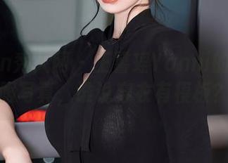 Xiuren秀人网 – 王馨瑶Yanni的定制礼服写真，谁说穿衣有模板？