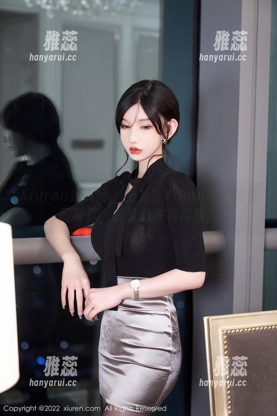 Xiuren秀人网-王馨瑶Yanni Xiuren秀人网 - 王馨瑶Yanni的定制礼服写真,谁说穿衣有模板?