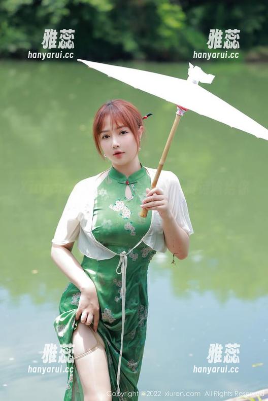 Xiuren秀人网-贾诗晗 Xiuren秀人网 - 袜袜环绕,贾诗晗给你不一样的图集下载体验
