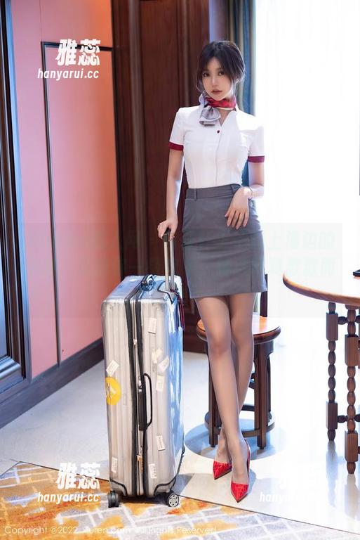 Xiuren秀人网 - 当轩轩王子遇上海边的浪潮，带给你一缕欢乐，精选写真款款而来