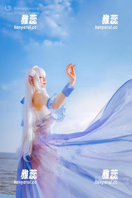 coser衣衣 不愧是coser衣衣的作品,光是看着‘初音韶华’就让人想多关注几眼!