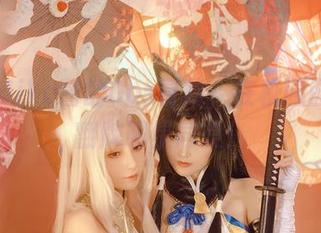 抓住Miko酱的Cos冒险，在校园图册里翻牌明星同桌！