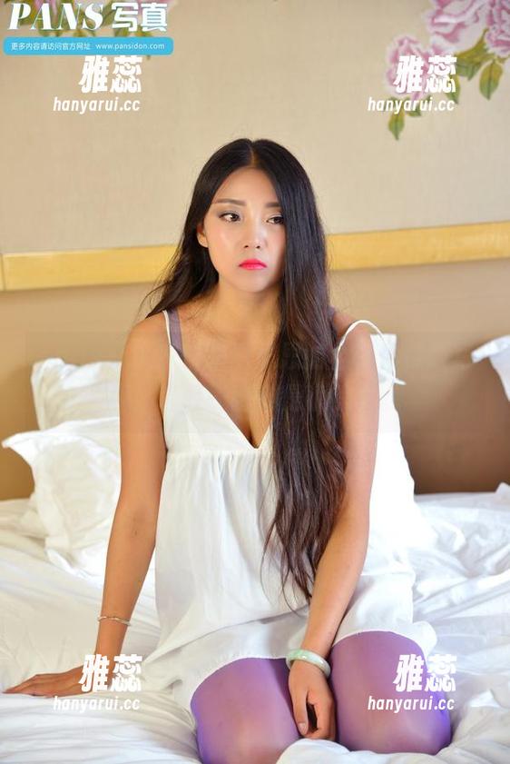 pans - 大家快来看思思的全套体操服写真，轻轻一翻都是小惊喜。
