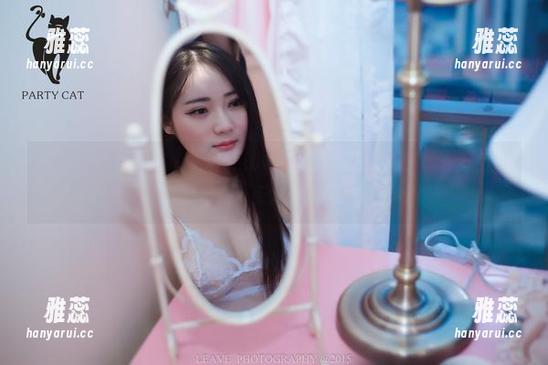partycat轰趴猫-杨晨晨sugar partycat轰趴猫 - 杨晨晨sugar的双人写真更新,怎么看都有点火?