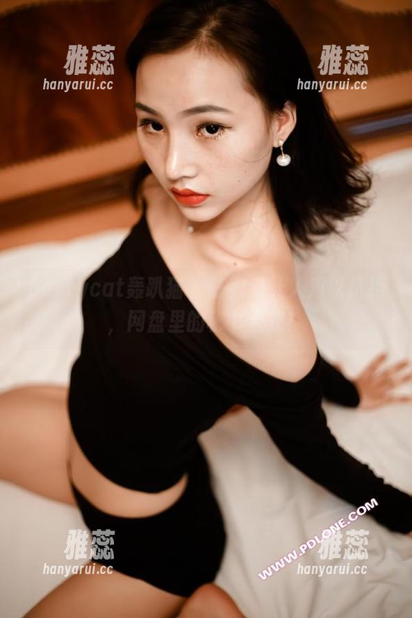 partycat轰趴猫 - 陈雅漫让人难以抗拒，网盘里的秘书合集！