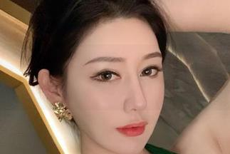 微密圈 – 不爱笑的赛琳化身和服女神？原图照片太好看，更新稍晚但很期待！