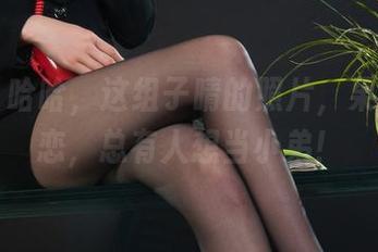 丽柜 – 哈哈，这组子晴的照片，果然姐弟恋，总有人想当小弟！