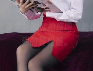 丽柜 – 由美学姐的私拍原图，给你意想不到的轻松感。