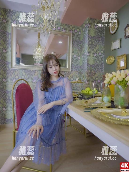 丽柜-黄芬 丽柜 - “黄芬”的蕾丝图,竟然比我去年买的壁纸还精致,真有种不敢贴上墙的想法!