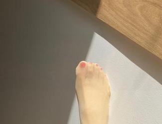 微密圈 – 俏妞qiaoniuTT晒丝袜合集：这一趟，要用心体验更新的美