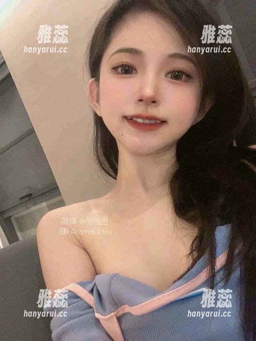 倦倦喵 露背裙下的倦倦喵,让我在图库资源里迷失。