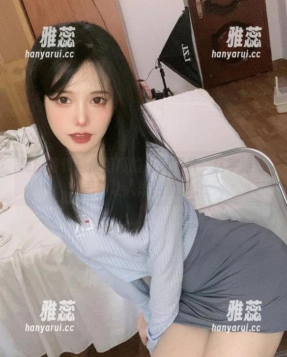 倦倦喵 美脚特辑!倦倦喵的私房图片,这字面意思真让人思绪飘逸。