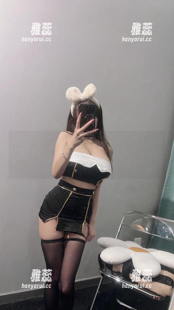 微密圈 - 兔宝妮to的新作让我怀疑了，是否这才是真正的女友样本，最新图库里无法挑剔。