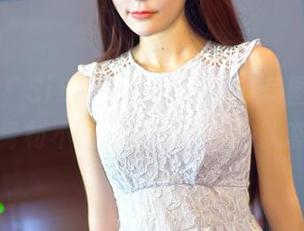 嗲囡囡 – SiByl李思宁的泳装美图合集——这身材不同于我赖床后的状态呀！