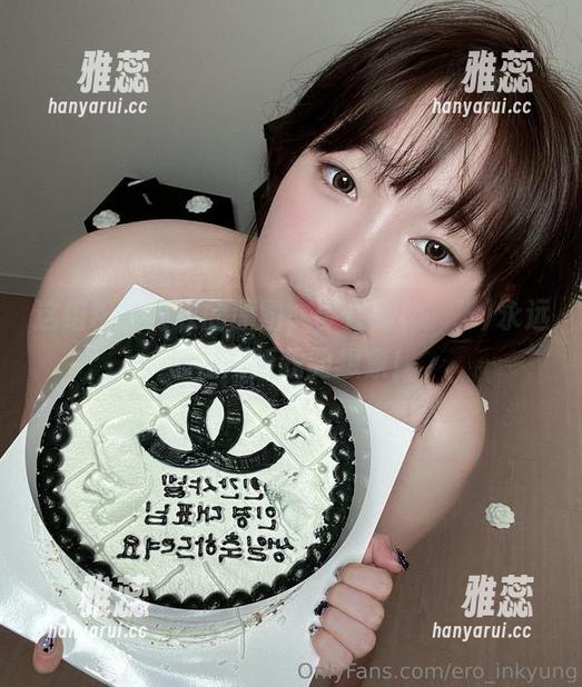 这组粉色内衣的原图，姜仁卿(강인경)永远都在刷新我的想象！