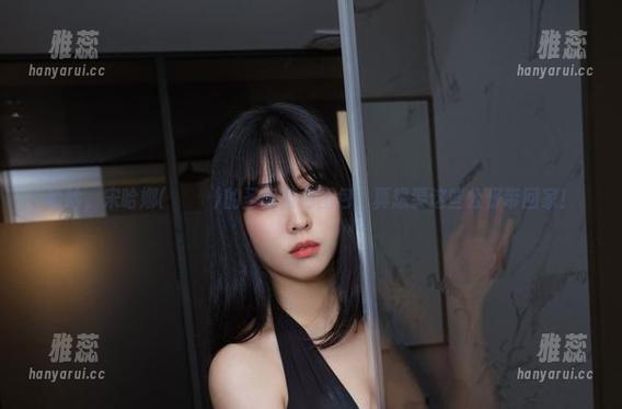 哈哈，宋哈娜(송하나)的圣诞蓝色图包，真想要这些公仔带回家！