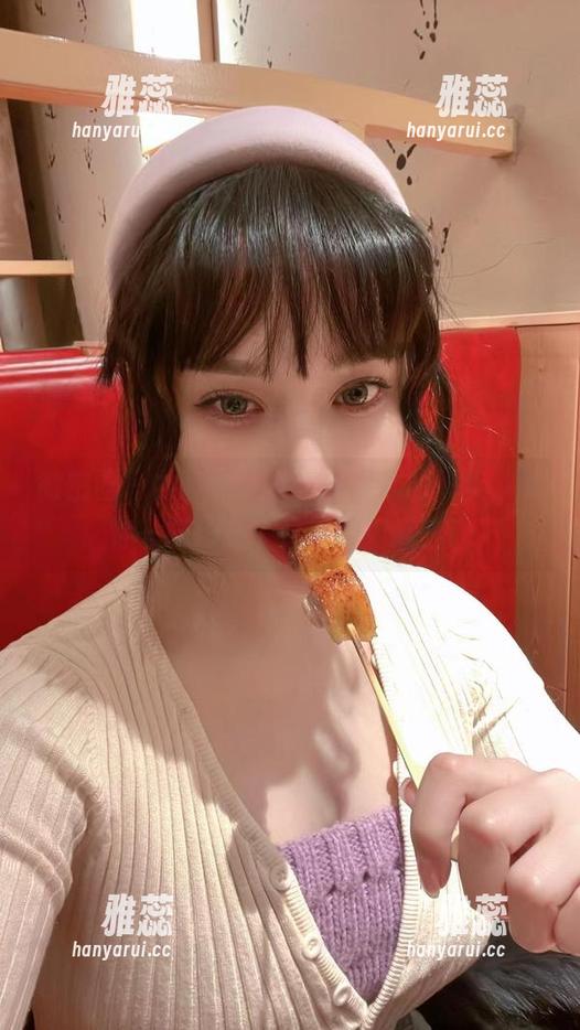 微密圈 - 共享裸足集：宋昱欣的脚步，带你一同趟过“足底的细腻”！