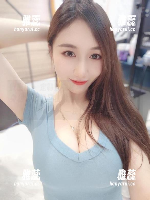 小玉吃果冻 微密圈 - 定制连衣裙写真:小玉吃果冻的身材,永远是我觉得“应该加点料”的那一块!
