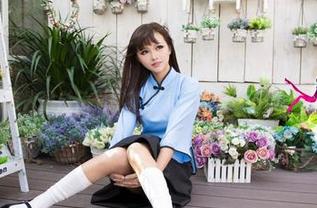 尤果网 – 有人说白色无趣？快来看陈雅漫的图包让我翻车。