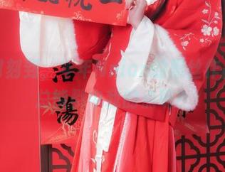 福利时刻到，年年Nnian的黑丝作品为何总能戳中我的点呢？