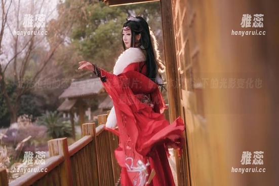 无法拒绝的弥音音ww在线图片：丽塔本浣溪沙下的光影变化也是迷醉人心