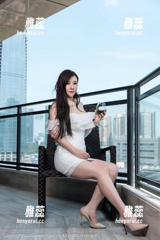 推女神 - 资源虽好，注意别沉迷在何晨曦的双马尾里喔！