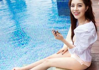 推女郎 – 王李丹尼的丝袜系列，图片分享里满满都是巧思啊！