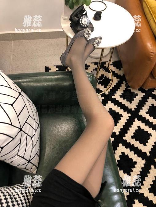梦里一只喵 微密圈 - 下载“梦里一只喵”制服合集,想看那些缠绵的喵尾巴吗?