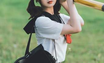 最新原图：河豚抚子的水手服秀，船长说这件衣服真好看！