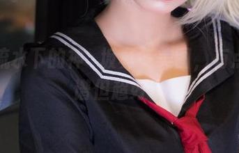 小桥流水下的神楽坂真冬美图，有点不靠谱但超好玩