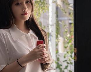 秀人网 – Candy糖糖的职业装，高清图包：当办公室偶遇时尚大片